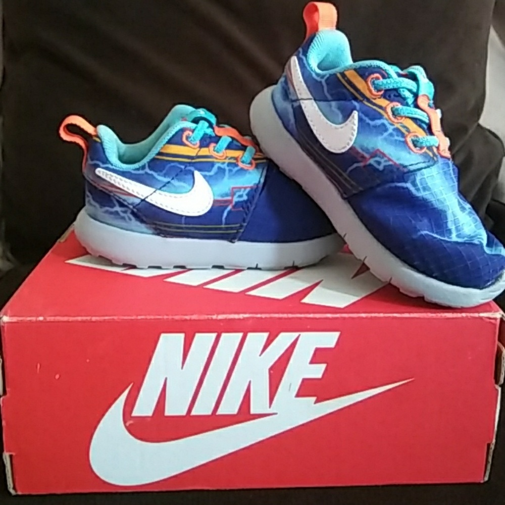 Toddler sneakers